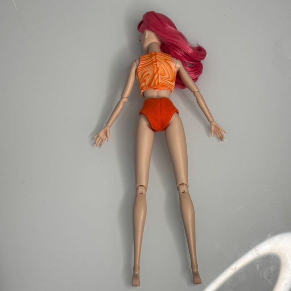 Integrity Toys Poppy Parker Glamour Pink W Club FR Fashion Doll IT Jointed - Picture 10 of 14